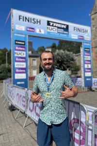 Ruben mit der Quali-Medaille im Ziel